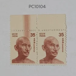 India 1980 Pair 35 Gandhi Error Colour Flow UMM- PC10104