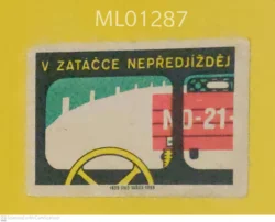 Czechoslovakia Do not pass on the curve road safety matchbox Label ML01287