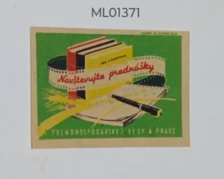 Czechoslovakia Attend Lectures agricultural science and practice matchbox Label ML01371
